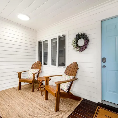 Retro Cottage, Hot Tub, Putting Green, Walk To All Thousand Oaks Exterior photo
