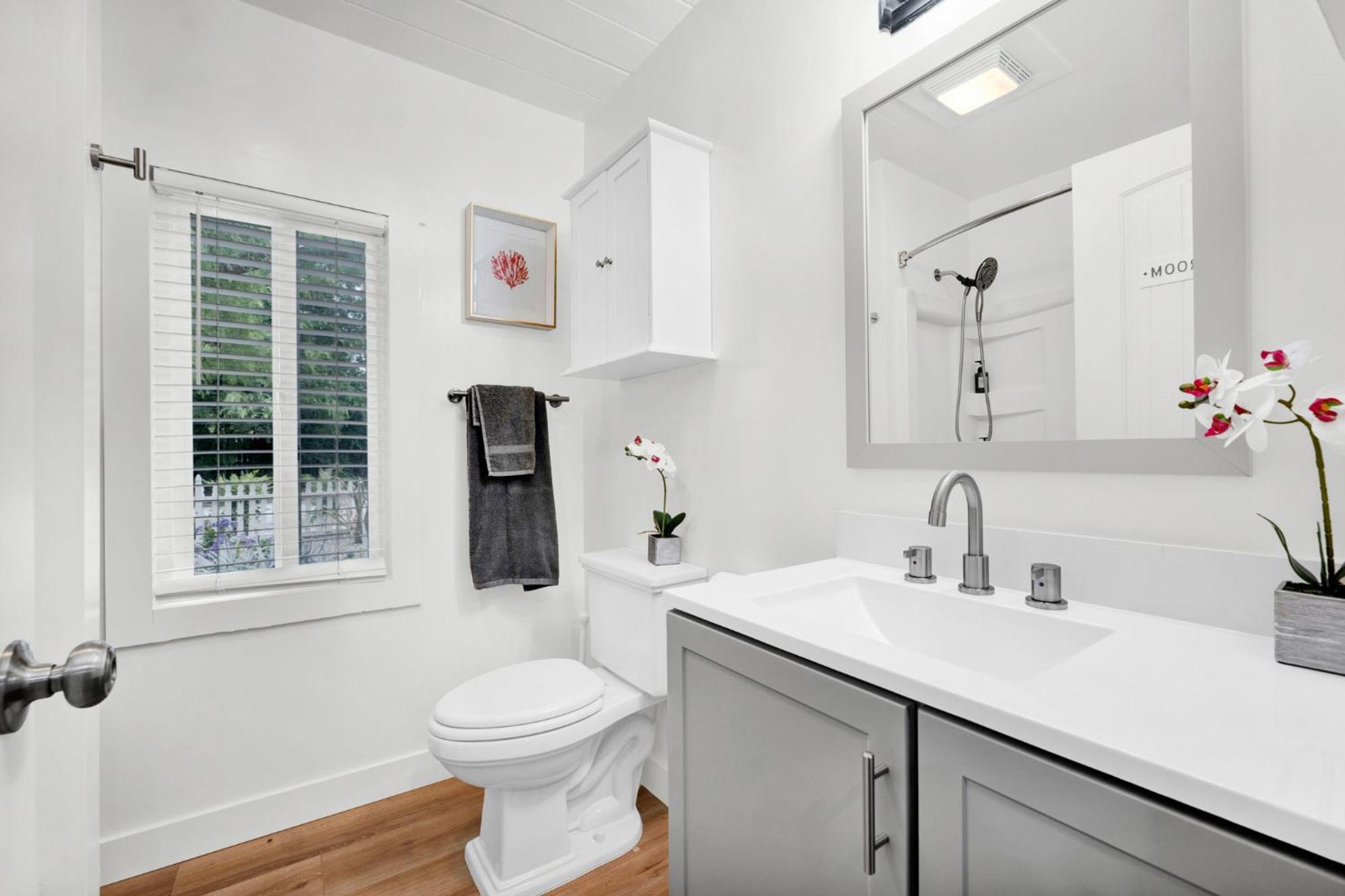 Retro Cottage, Hot Tub, Putting Green, Walk To Thousand Oaks