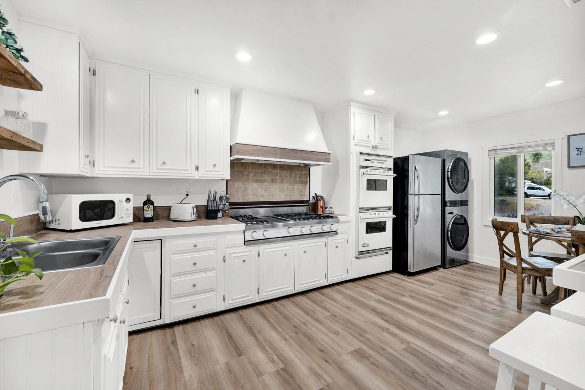 Retro Cottage, Hot Tub, Putting Green, Walk To Hébergement de vacances Thousand Oaks